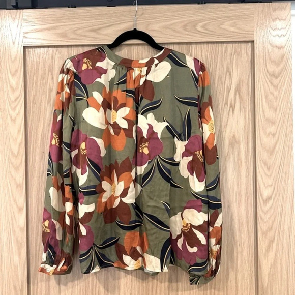 Velvet by Graham &  Spencer Isra Satin Printed Blouse - Picture 6 of 12